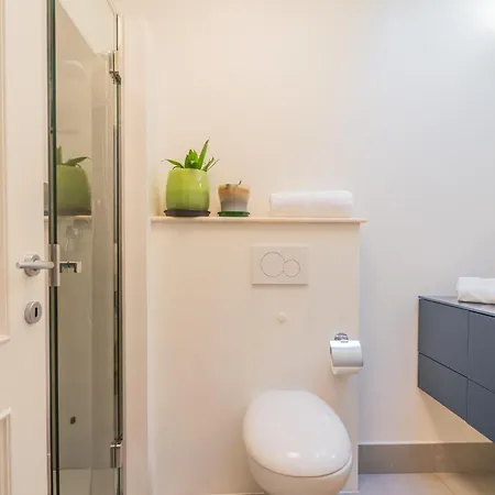 Residenza Art Design In By Rent Appartamento Côme