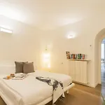 Residenza Art Design In * Como